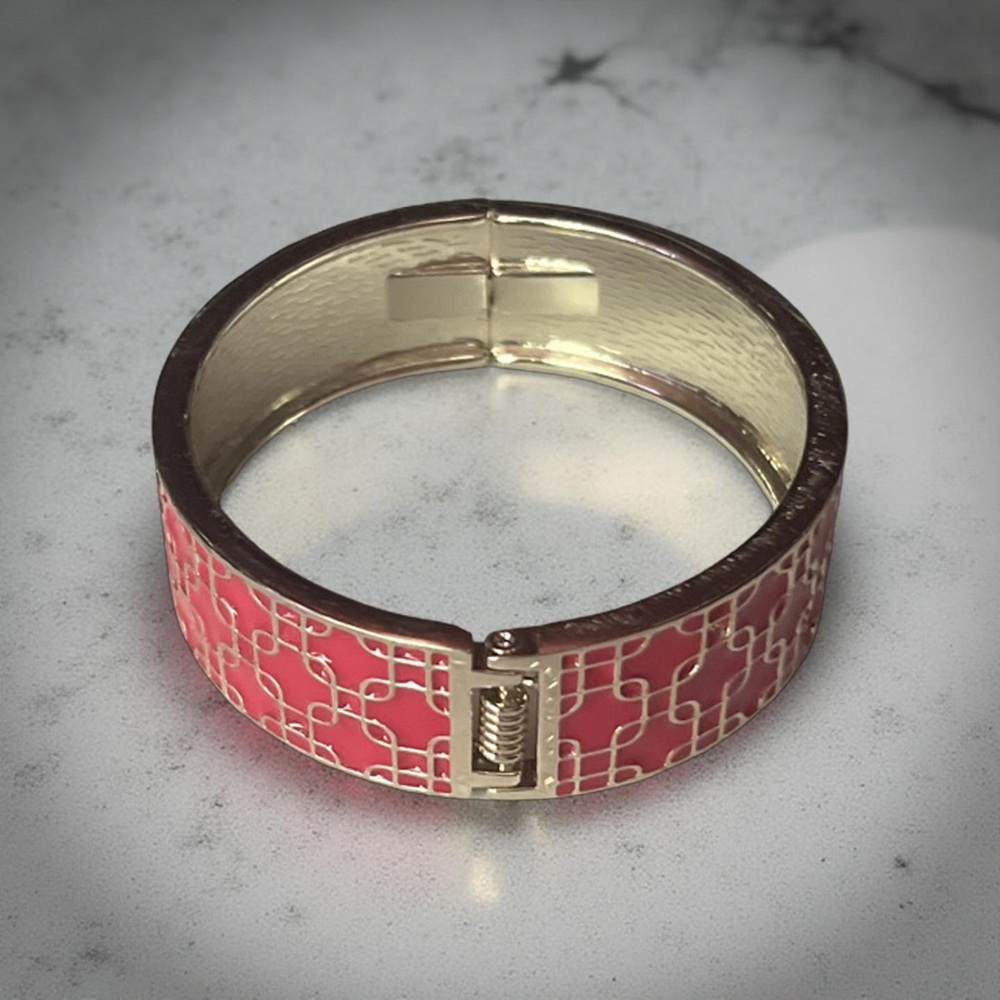 Chic Pink and Silver Hinged Bracelet